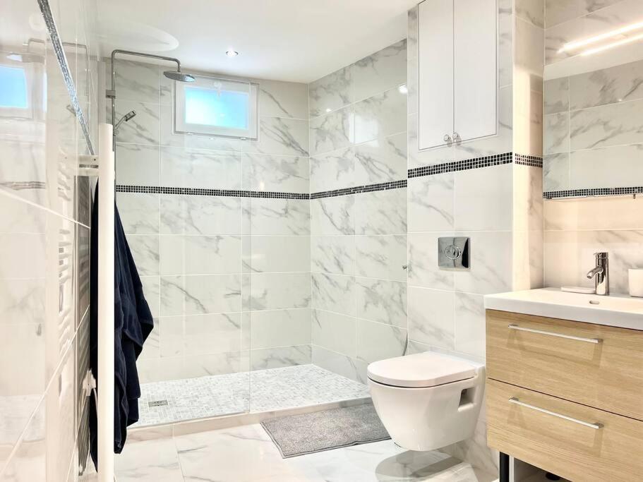 House Climatisee & Parking A 15 Minutes De Paris Vakantiehuis